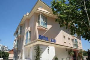 Arturo Soria Centro Hotel Madrid Bagian luar foto